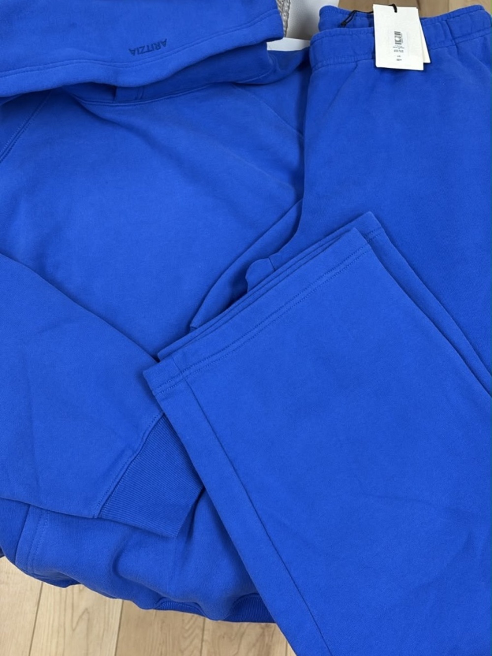 NWT aritzia sweatfleece set